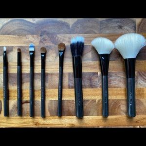 8 piece SEPHORA makeup brushes